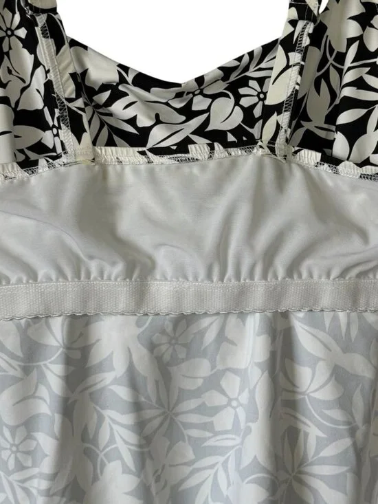 Lands End Tankini Top Size 20W Square Neck Black White Floral Swimsuit Soft Bra - Picture 12 of 16